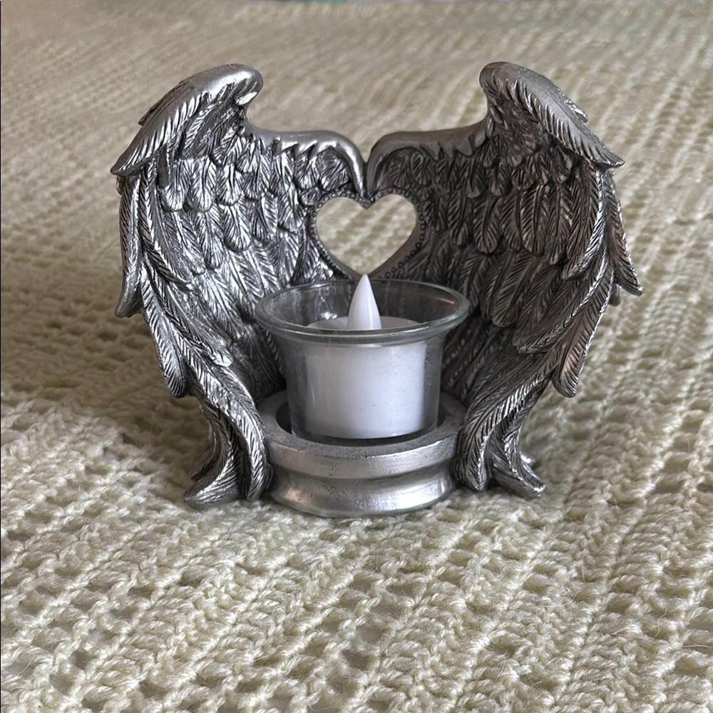Silver Angel Wings Tealight Holder